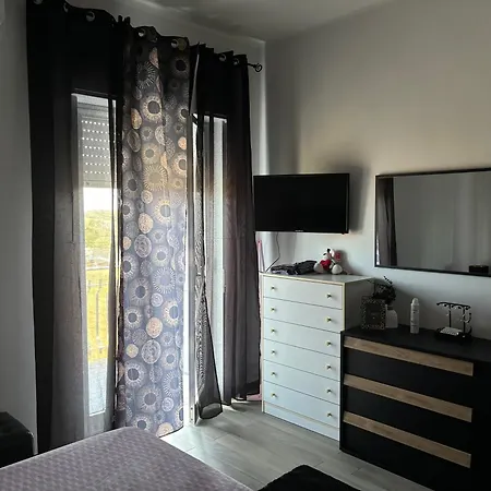 Lägenhet Mika House *